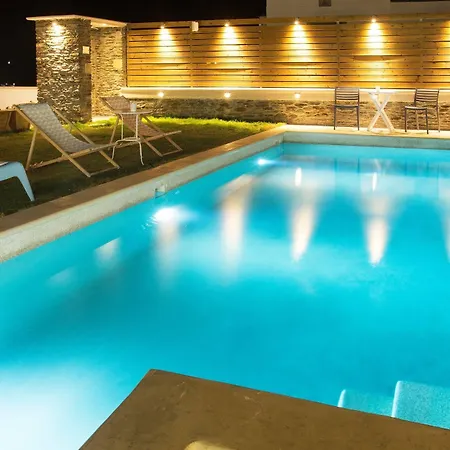 Aparthotel Anemomiloi Andros Town