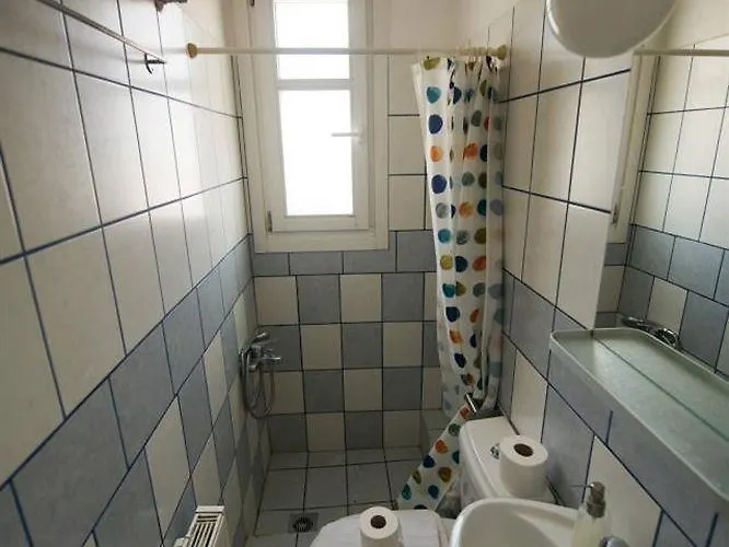 شقة فندقية Anemomiloi 4*