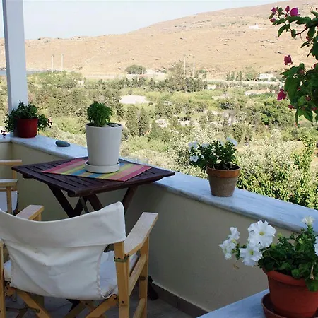 شقة فندقية Anemomiloi 4*