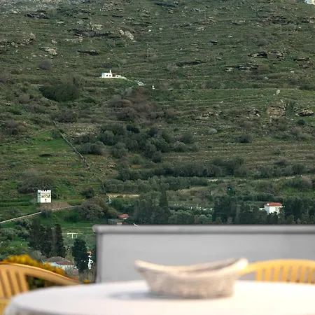 شقة فندقية Anemomiloi 4*