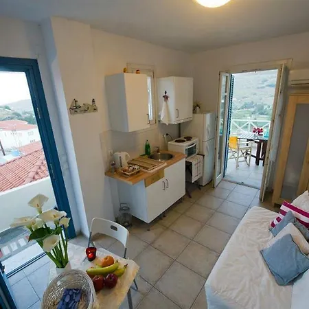 شقة فندقية Anemomiloi